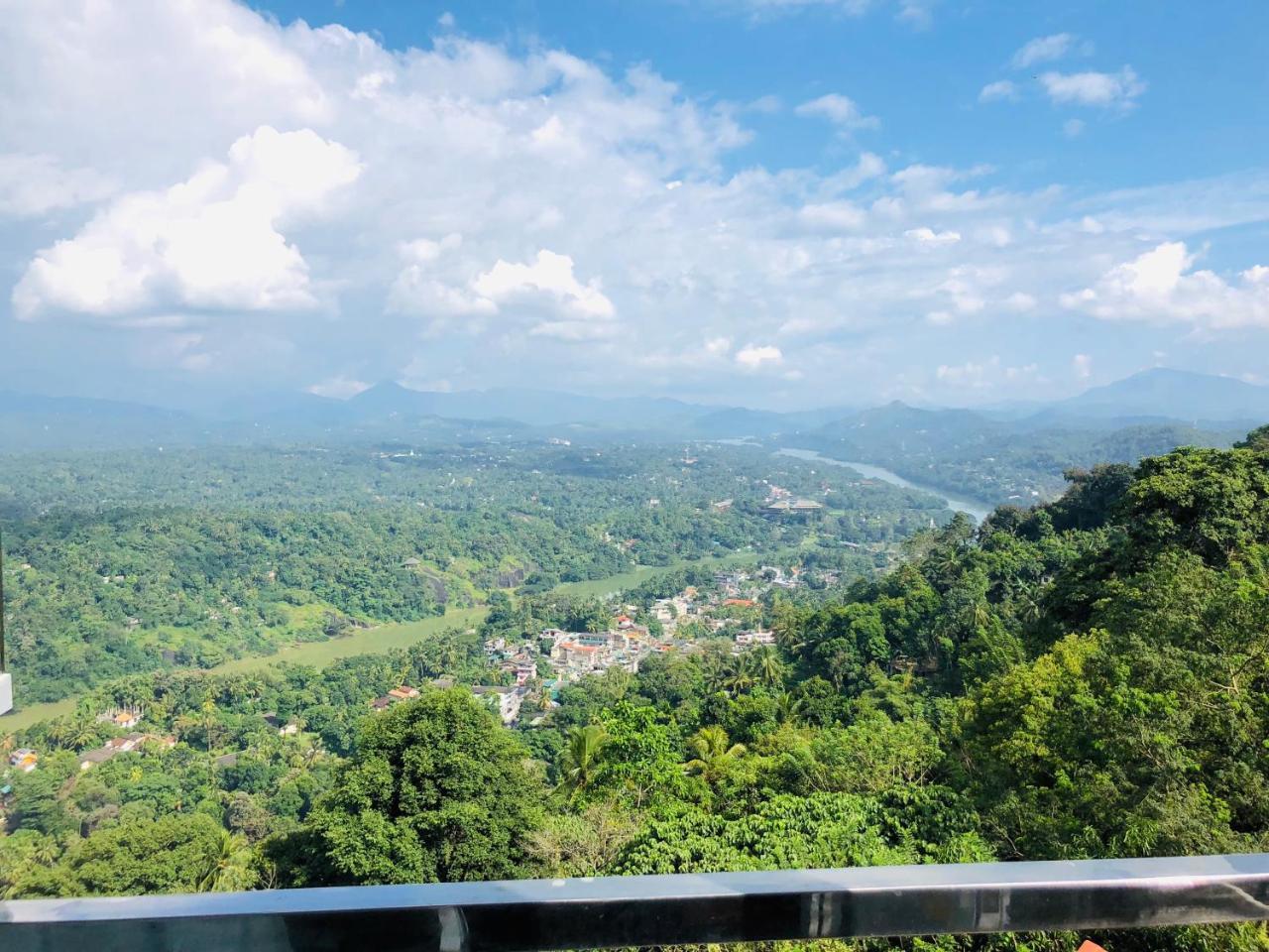 Mount Blue Kandy Esterno foto